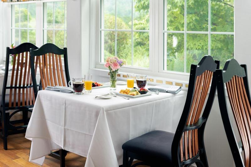 Ashby Inn & Restaurant Paris ภายนอก รูปภาพ