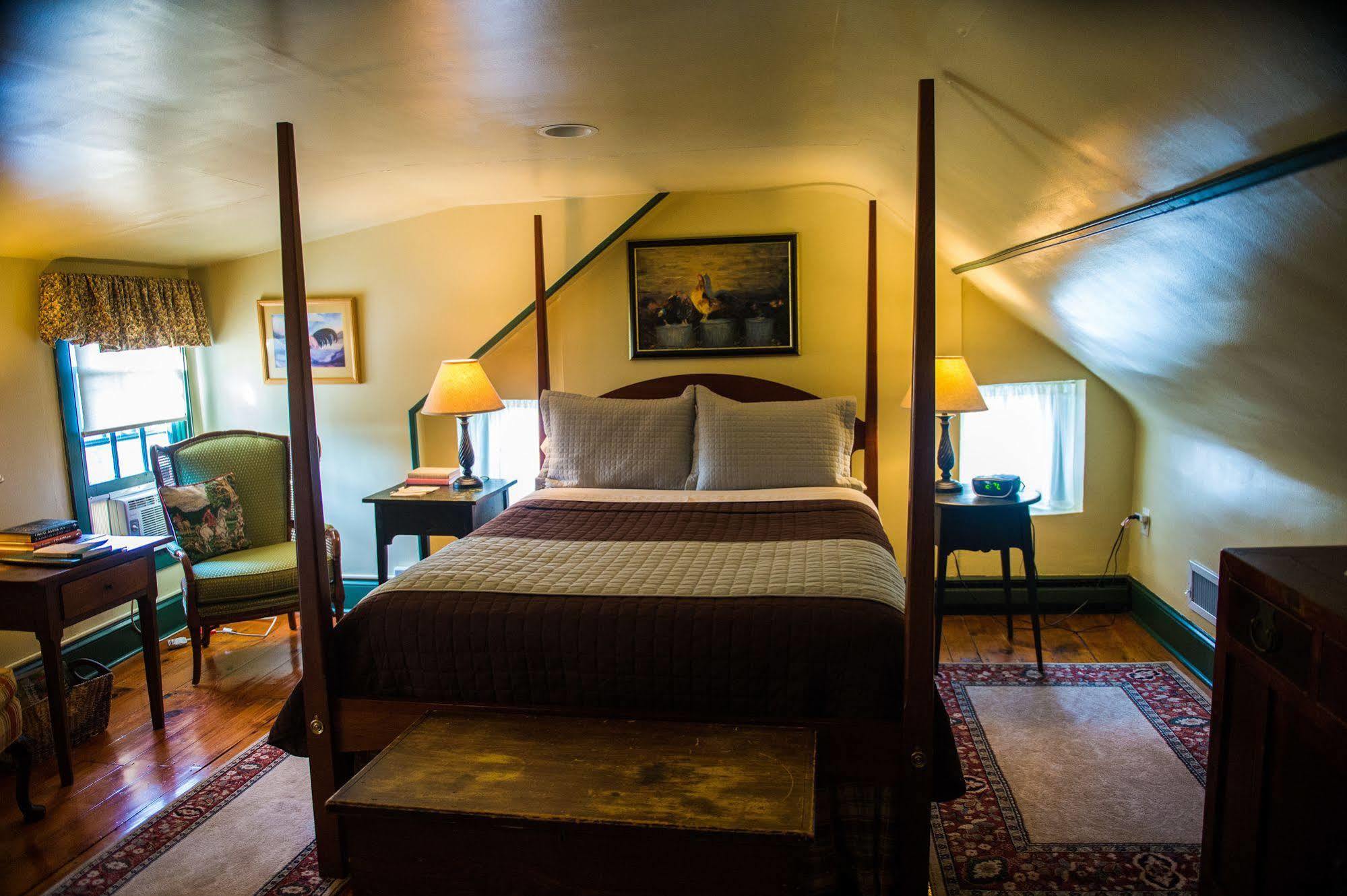 Ashby Inn & Restaurant Paris ภายนอก รูปภาพ